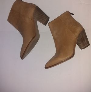 Lucky Brand  ADALAN Leather Ankle Booties 6 1/2 M / 37